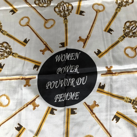 Clever Carriage Company Women Power Key 100% Silk - Picture 7 of 8
